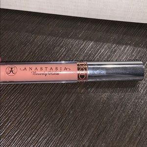 Anastasia Beverly Hills Liquid lip-Shade NAKED
